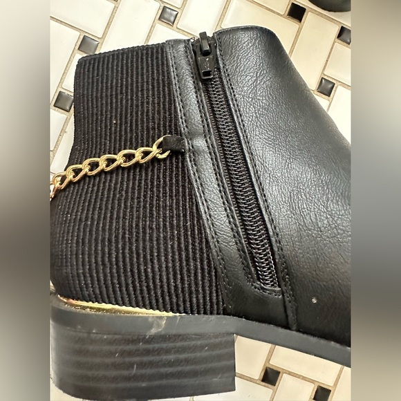 Black Ankle Boots with Gold Chain Detail - Picture 5 of 7